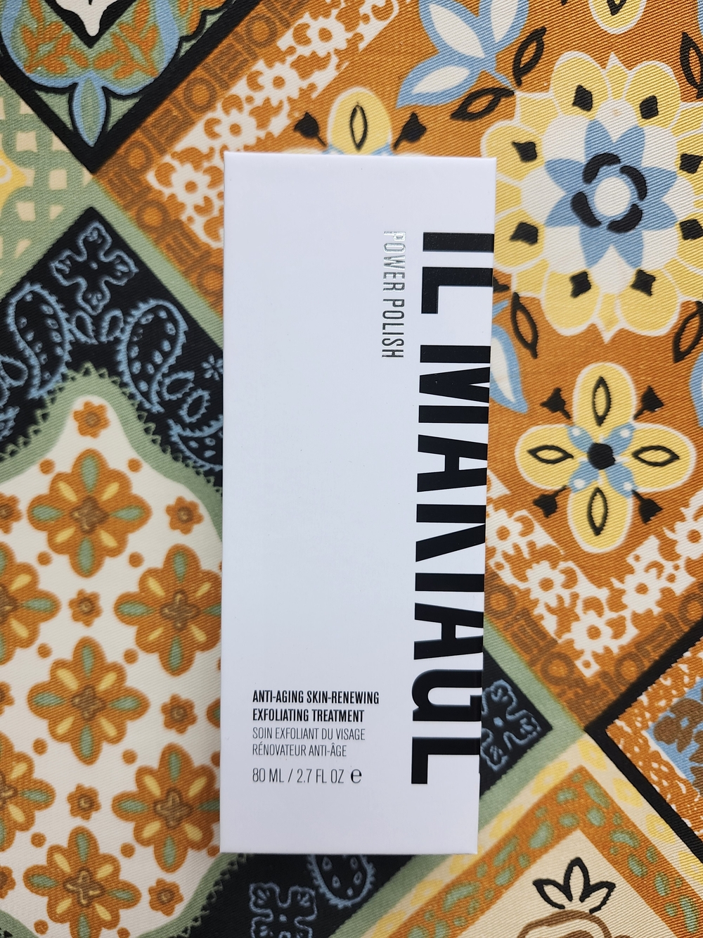IL MAKIAGE Anti-Aging Exfoliating Treatment - White